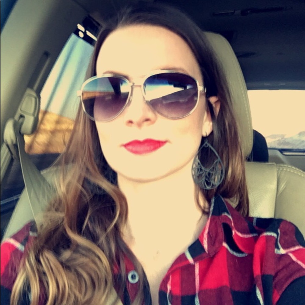 Meet your Posher, Shawna